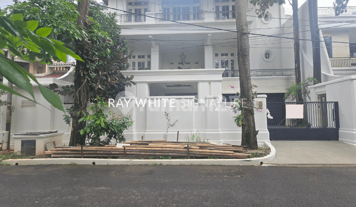 For Sale Luxury House in Premium Location at Karang Asem, Kuningan