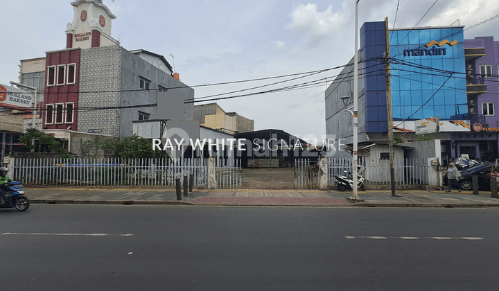 For Sale Commercial Zone Land on Jl Pahlawan Revolusi, Pondok Bambu