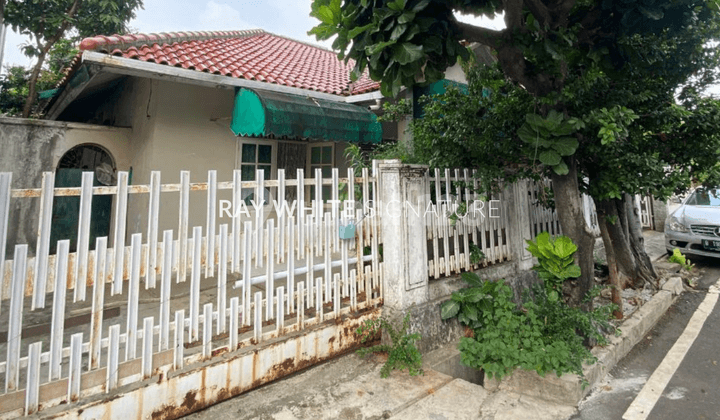 Dijual Rumah Lama Cocok Untuk Hunian dan Kos di Jl Saguling, Duren Tiga