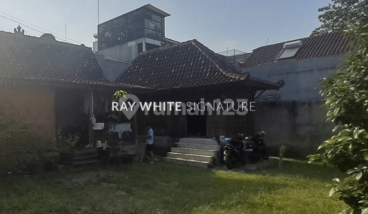 Tanah di Jl Cililin Posisi Hook Lokasi Bagus untuk Hunian