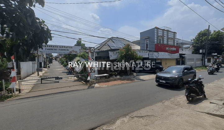 Rumah Jalan Ramai bisa untuk Usaha Kecil di Pondok Bambu