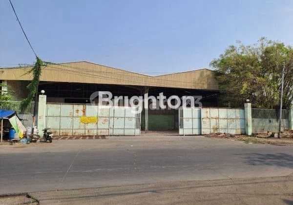 Gudang Luas Siap Usaha di Pengampon Semarang Timur