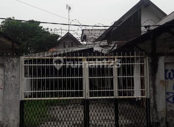 Dijual Rumah di Jalan Raya Jakarta Bogor