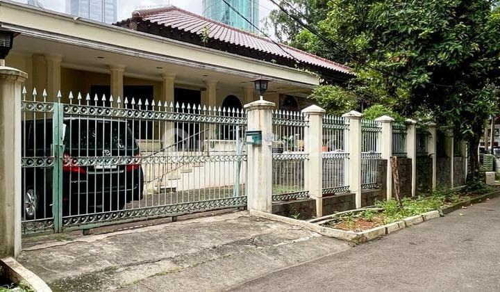 For Sale House NJOP Price Mega Kuningan South Jakarta Elite Strategic Area Still Occupied Well-Maintained SHM