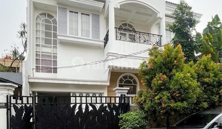 Dijual Rumah Mewah Pondok Indah Dekat Pim Jalan Lebar Bebas Banjir Lokasi Nyaman Tenang Jakarta Selatan Furnished SHM