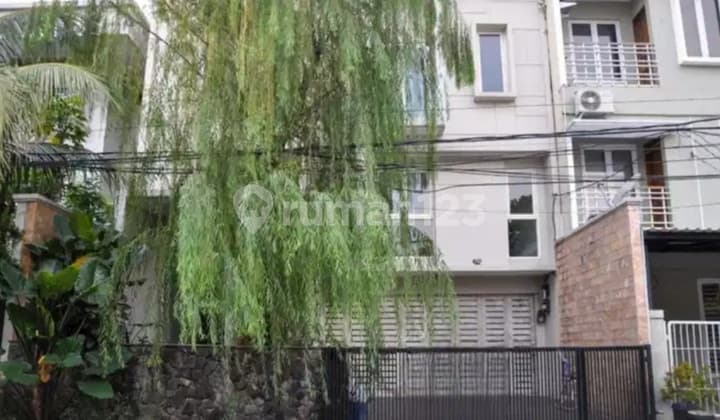 House in a Beautiful and Quiet Neighborhood in South Jakarta.