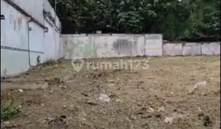 Tanah Kosong Siap Bangun Letak Strategis di Pancoran