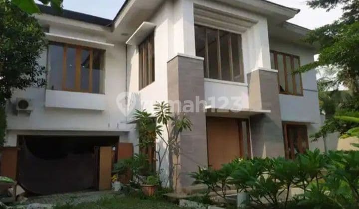Rumah Dalam Komplek Letak Strategis di Kebagusan.