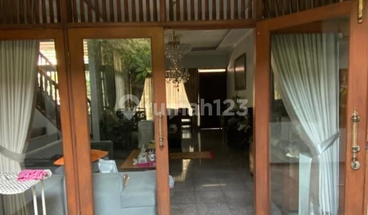 Rumah Lokasi Premium di Patal Senayan