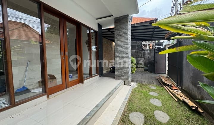 2 Bedrooms Villa