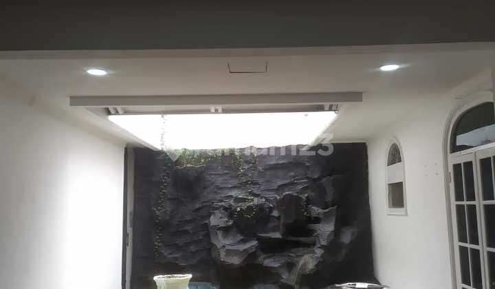 Dijual Rumah Dua Lantai di Petojo Selatan Jakarta Pusat