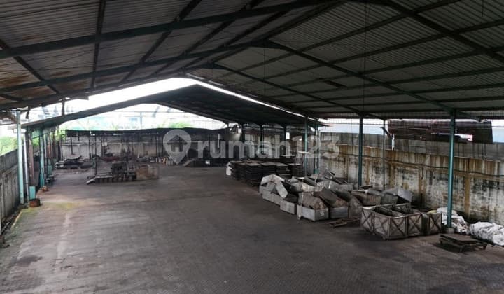 Very Strategic Warehouse at Zero Beringinbendo Highway, Sidoarjo
