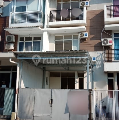 RUMAH MINIMALIS 3 LANTAI DI JALAN UTAMA KATAMARAN INDAH PIK