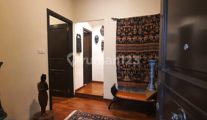 For Sale...Nice and Luxurious House in Cilandak 585M2. Ready to Occupy