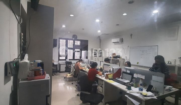 Nice Shop House Facing Main Road Pluit 3 Floors Ready to Use