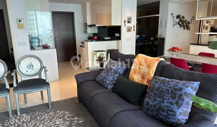 Apartemen St. Moritz 3 Kamar Tidur Furnished