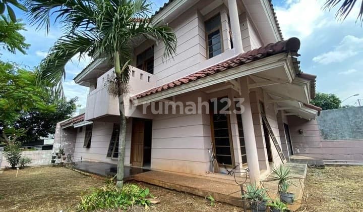 Rumah Hook Halaman Luas Lokasi Strategis Puri Cinere Hunian Potensial Siap Huni Bebas Banjir