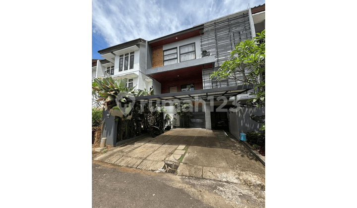 Dijual Rumah Modern Kontemporer Siap Huni Lokasi Strategis Cinere