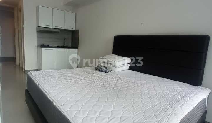 Anderson Studio Apartment Furnished Unit Balcony View Pakuwon