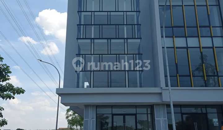 Ruko 3 Lantai Desain Modern Greenlake Citraland Dekat Sekolah Dan Tol