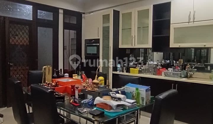 Rumah Graha Family 2 Lantai Siap Huni Terawat Dekat Nathos