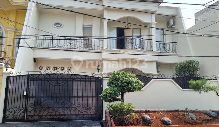 House in Sunter Agung, 2 Floors, 11X20, 220M, Type 4 Bedrooms, Tanjung Priok, North Jakarta