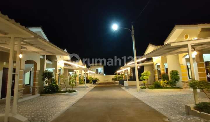 Rumah Tanah Luas, Suasana Villa, Siap Huni Dalam Cluster Jatiasih