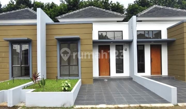 Ready-to-Occupy House, Large Land, Full Red Brick, in Jatisari Cluster