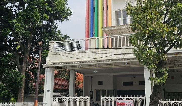 Ruko 3 Lantai di Jalan Residen Sudirman Nol Jalan Raya Double Way