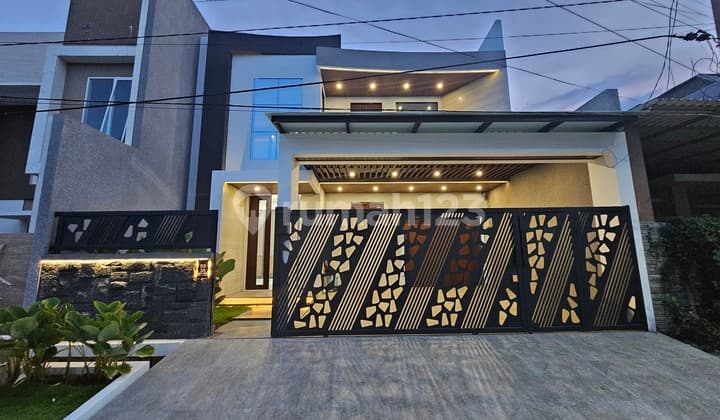 Dijual Rumah Pondok Nirwana Fasilitas Private Pool Baru Gres