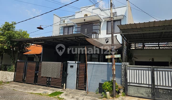 Rumah Nyaman 2 Lantai Kupang Jaya Kondisi Terawat Siap Huni