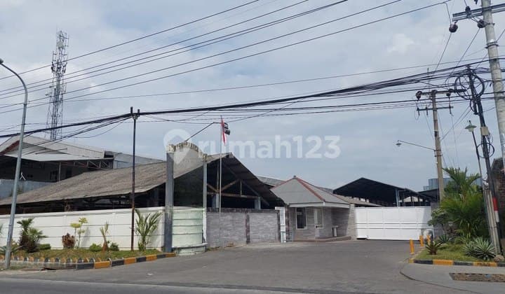 FOR RENT: Large East-Facing Warehouse, Raya Kepatihan Cerme