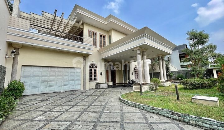Rumah Mewah Margorejo Jalan Kembar Dekat Tengah Kota