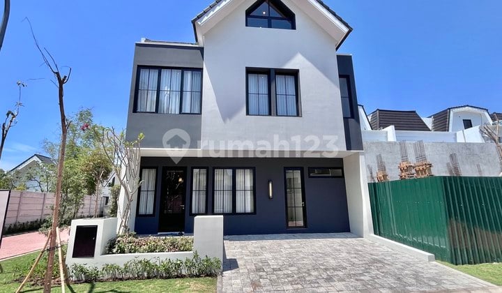 Lebar 9 Meter Daerah HR Muhammad Dian Istana Mayjen Sungkono dekat Graha Famili