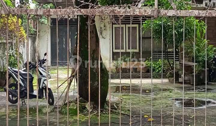 Tanah Komersil Jalur Hidup Harga Terjangkau di Palmerah. 15670