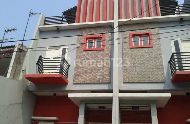 Rumah Siap Huni, Modern Minimalis Dkr 2 Kampus di Tomang. 13871