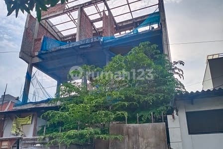 Rumah Baru Dijual Perlu Finishing Jln Lebar di Kebon Raya. 20556