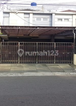 Rumah Dijalan Utama Sangat Strategis Mdh Diakses di Joglo. 16037