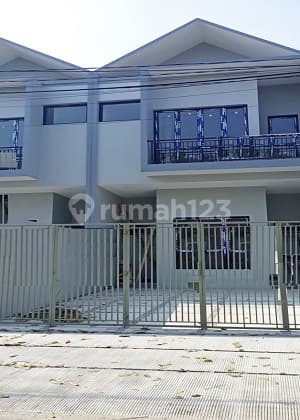 Rumah 2lt Baru Gress Bebas Banjir Lantai Granit di Meruya. 15923