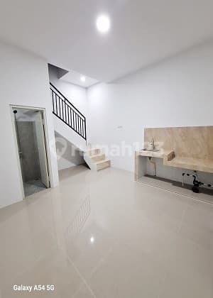 Rumah Mungil, Baru Gress, Hrg Murah 2,5 Lt di Jakarta Pusat.16048