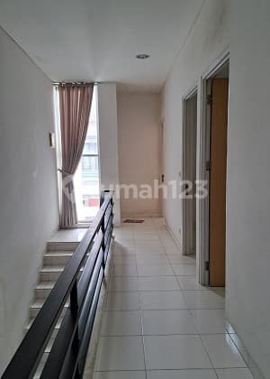 Rumah Bbs Bnjr, Ling.tenang Aman,one Gate di Tanjung Duren. 16057