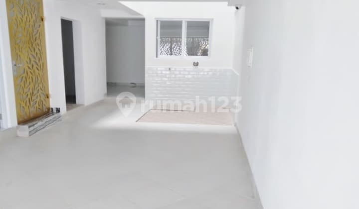 Rumah Hdp Utara 6KT Lingk. Tenang Dan Aman di Green Ville. 14971