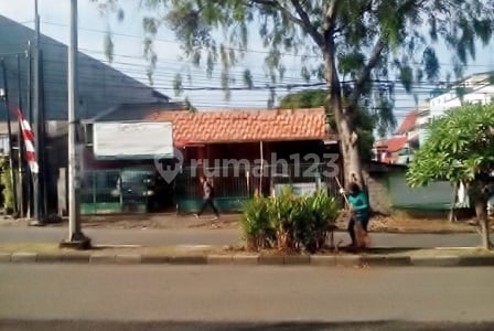 DIJUAL : Tanah komersil hdp Utara, jalan raya 4m di Meruya. 15740