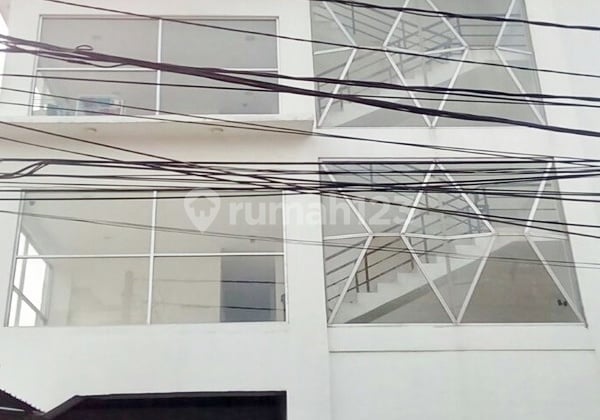 Kost 83KT parkir basement, Open Sky, terisi di Kota, Jakbar. 0740