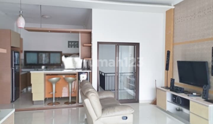 Rumah Bbs Banjir, Strategis Mdh Diakses Dkt Kampus di Tanjung Duren. 16090