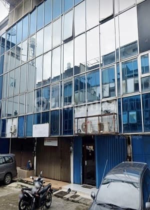 Ruko 3lt dkt pintu toll cck utk logistik, gudang di Pluit. 16145