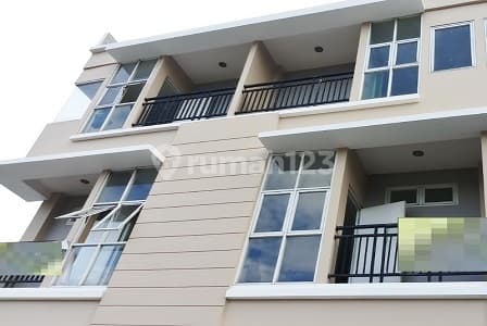 Ruko Cocok Untuk Toko, Klinik, Praktek Dokter di Duri Kepa. 0735