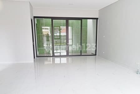 Rumah Baru Gress Lingk Tenang Jarang Ada di Sunrise Garden. 20578