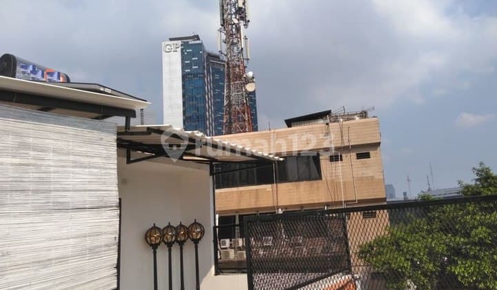 Kost mewah ada kantin zona komersil dkt sekolah di Palmerah. 0800