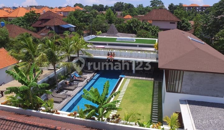 5 Star Extravagant Villa, 5 Bedroom, High End, Long Lease Umalas 2148 A L